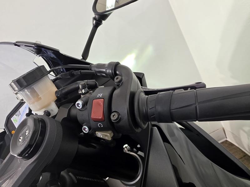 2024 Kawasaki Ninja® ZX™-6R Metallic Flat Spark Black/Ebony
