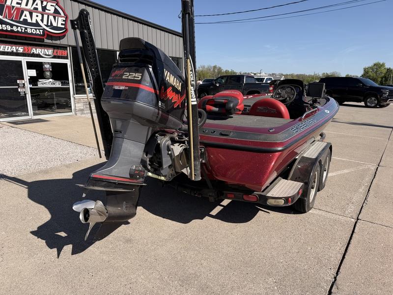 2004 Skeeter ZX225 | Wieda's Marine