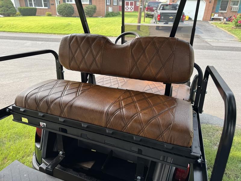 2021 EZGO RXV photo 9