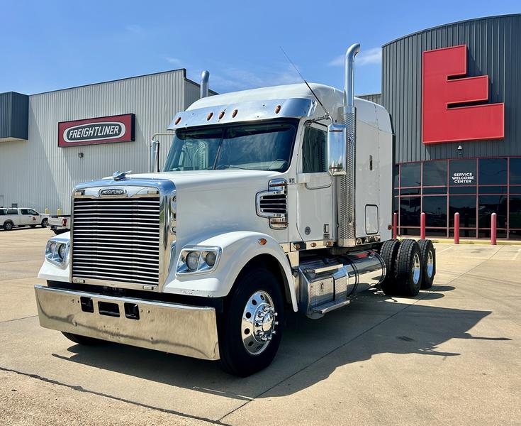 2022 Freightliner 122SD in Jackson