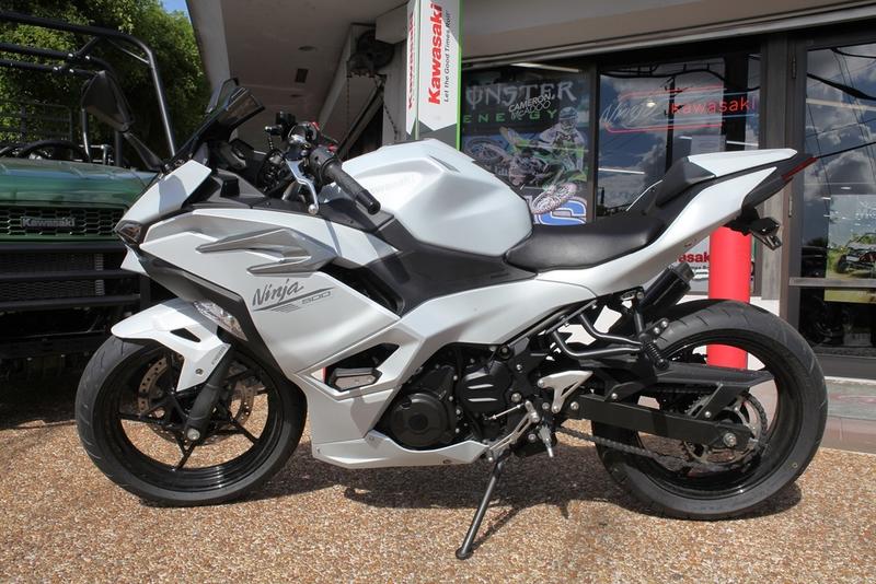 2025 Kawasaki Ninja® 500 ABS | Broward Motorsports Miami