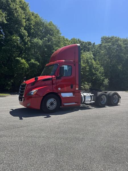 2022 Freightliner Cascadia