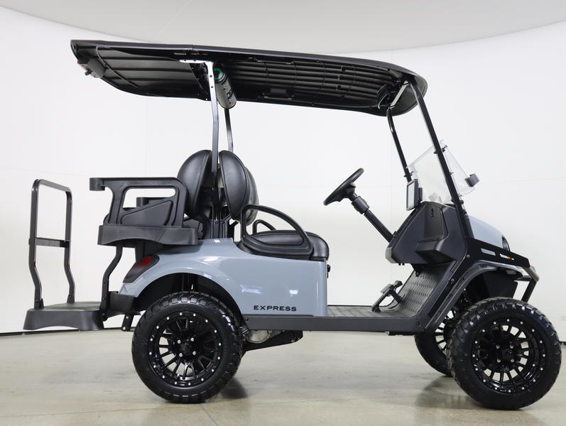 2026 EZGO Express photo 5