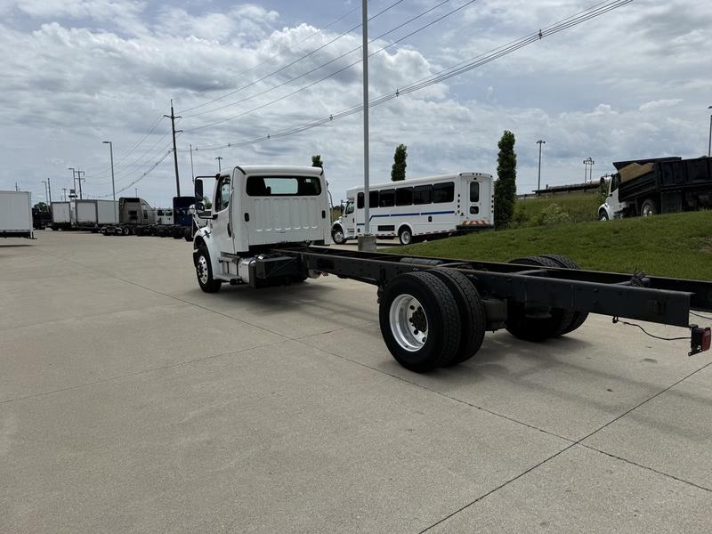 2022 Freightliner M2 106 in Walton, KY — photo 6