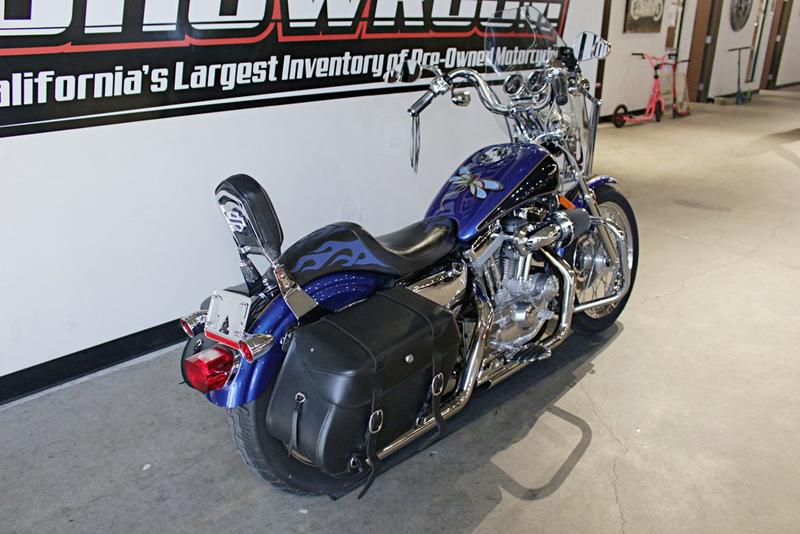 2002 Harley-Davidson® XLH883 - Sportster® Hugger | SuperBike Showroom