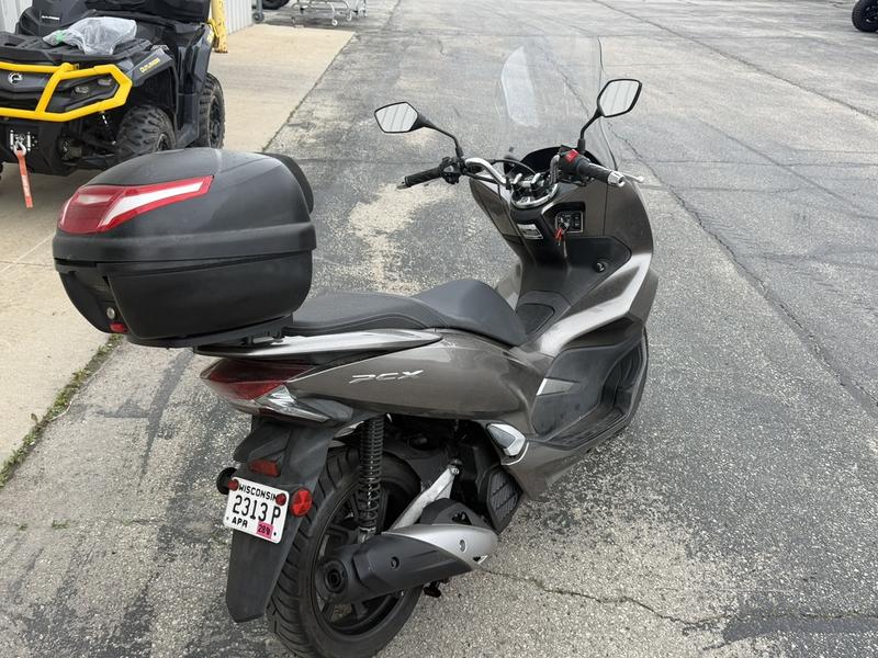 2024 Honda® PCX | Fondy Powersports