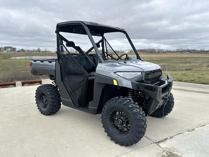 2026 Polaris® Ranger XP 1000 Premium | Stroom Powersports