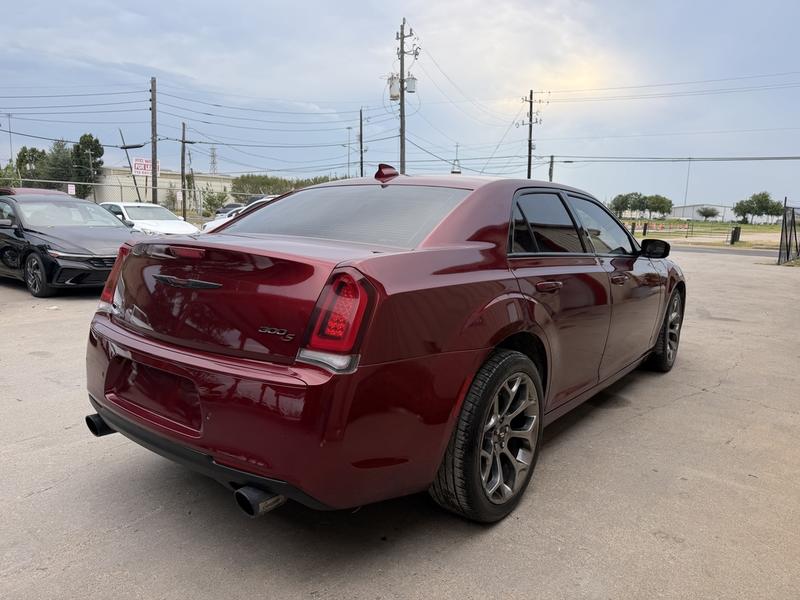 2022 Chrysler 300 S - Photo 7