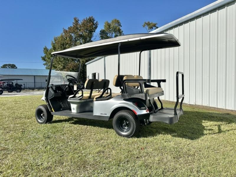 2026 EZGO Express photo 2