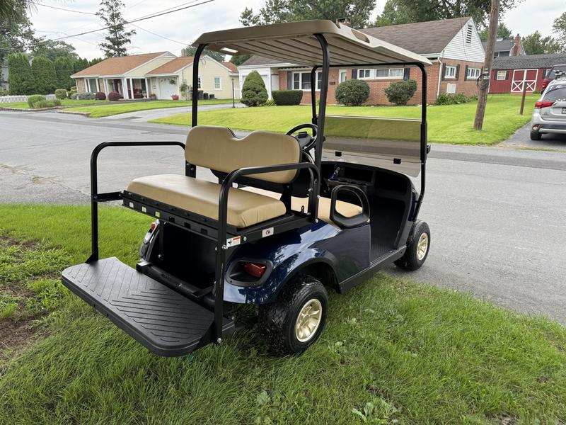 2021 EZGO TXT photo 8
