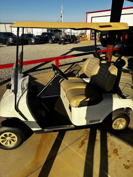 2011 EZGO TXT