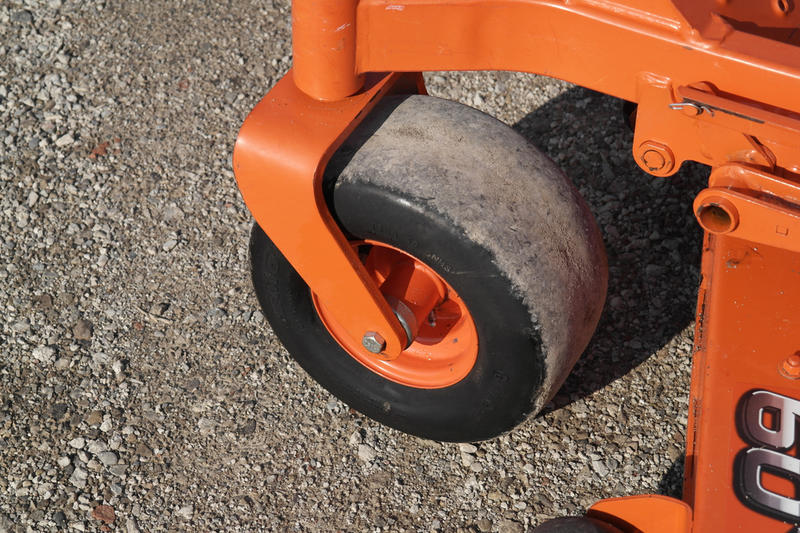 Kubota Z422KWT-60 used for sale - photo 12
