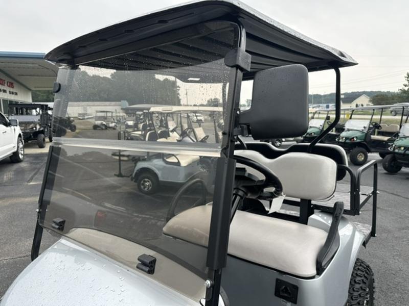 2021 EZGO Freedom photo 9
