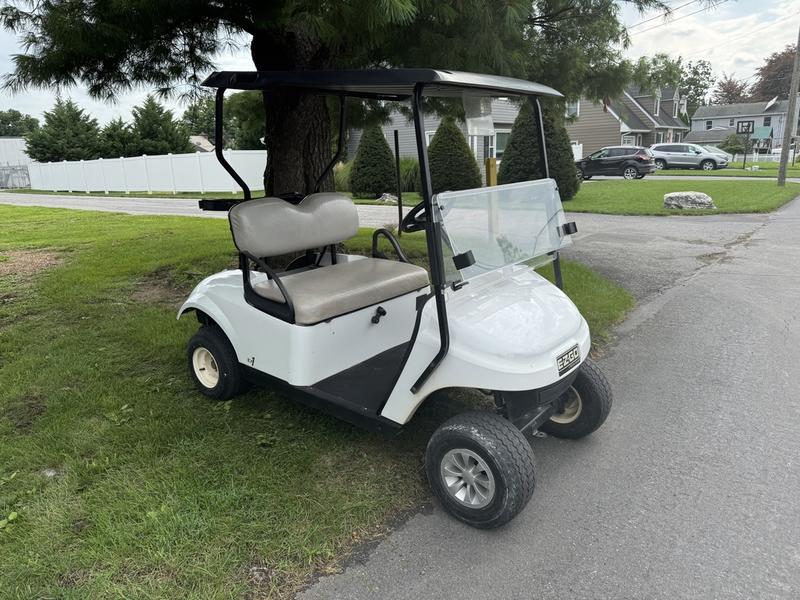 2020 EZGO TXT photo 3