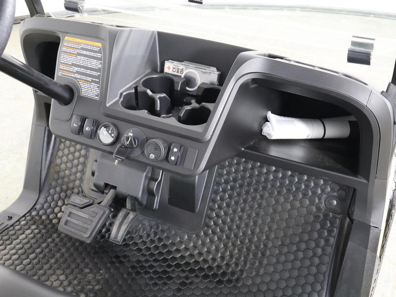 2027 EZGO Valor photo 5
