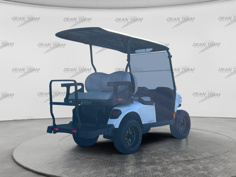 2027 EZGO Liberty photo 9