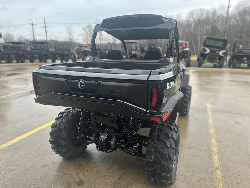 2026 Can-Am® Commander XT 700 | Grace Performance