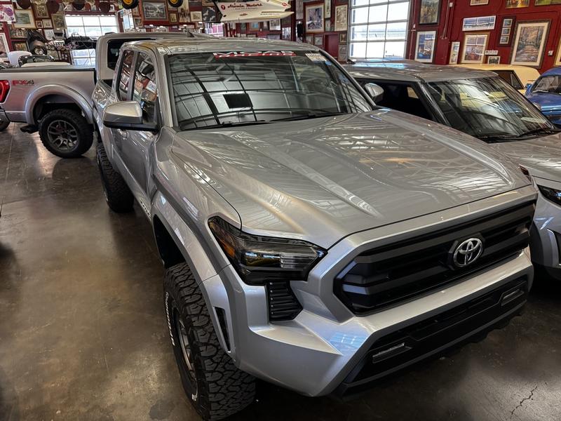 2026 Toyota Tacoma SR5 — photo 1 of 28