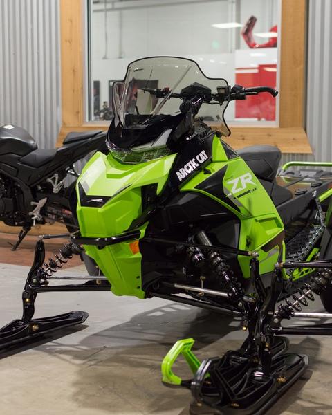 2027 Arctic Cat photo 3