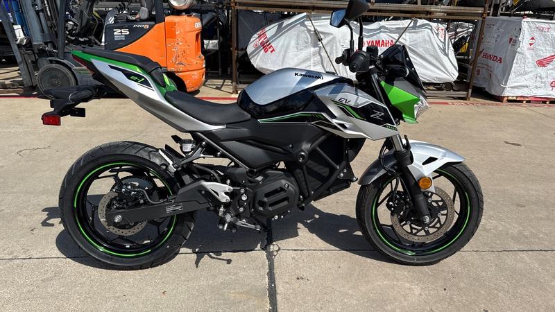2024 Kawasaki Z e-1 ABS UKAA00602 | Classic Powersports of Rockwall