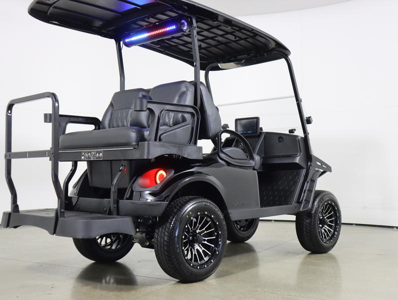 2027 EZGO Express photo 6