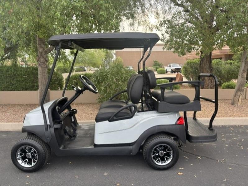 2023 Club Car Tempo photo 2