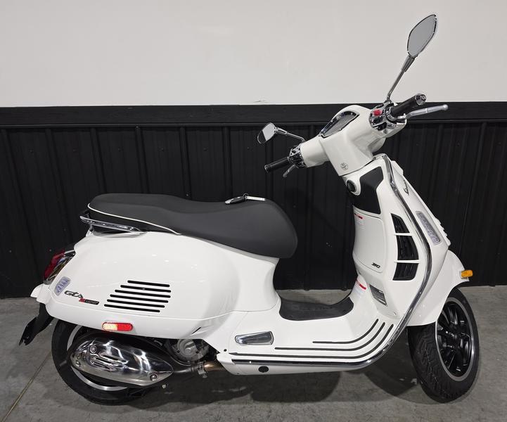 2027 Vespa GTS