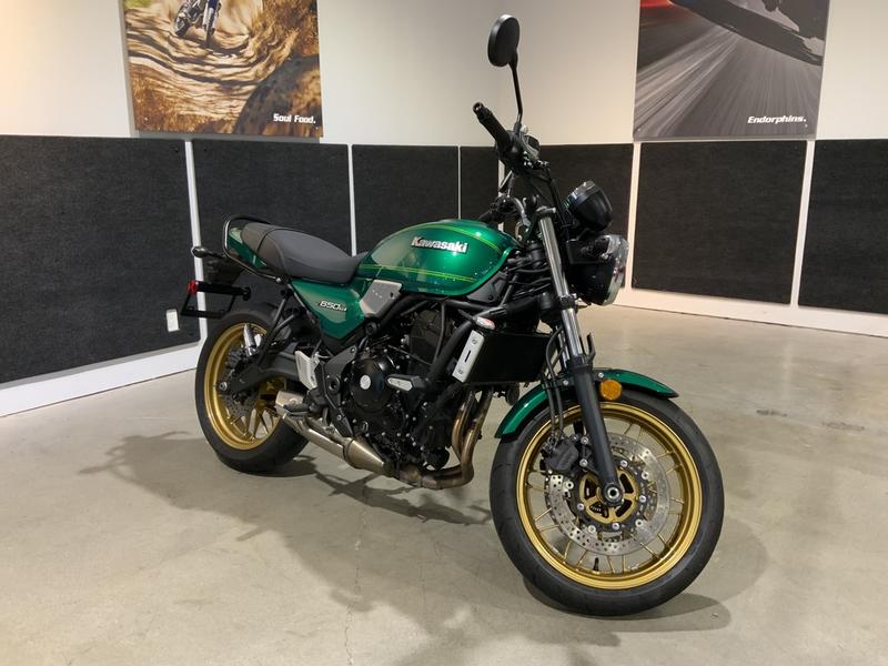 ロキ 2022 Kawasaki Z650RS Candy Emerald Green Ua70580 | Holeshot