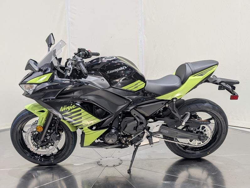 2026 Kawasaki Ninja® 650 ABS | Broward Motorsports