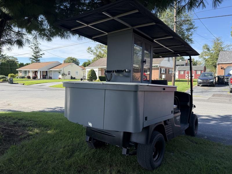 2022 Cushman Hauler photo 3