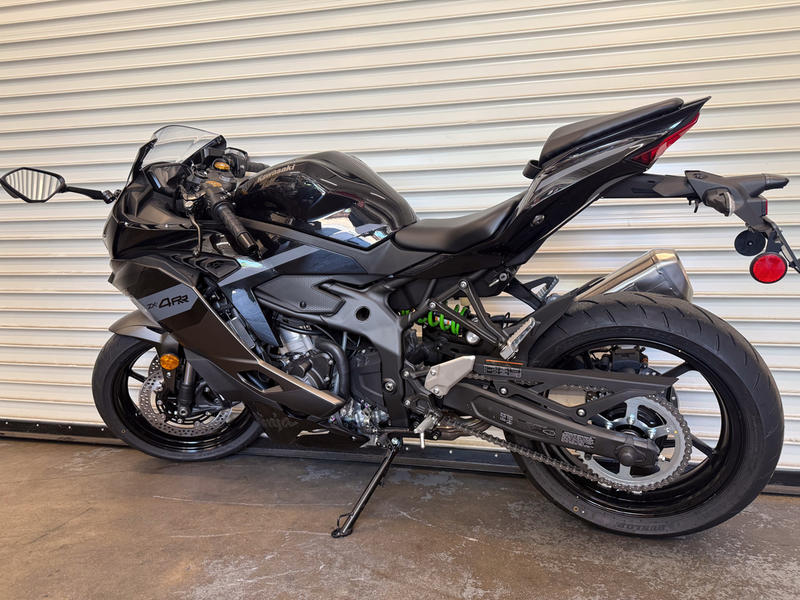 2026 Kawasaki Ninja® ZX™-4RR ABS | Roseville Motorsports