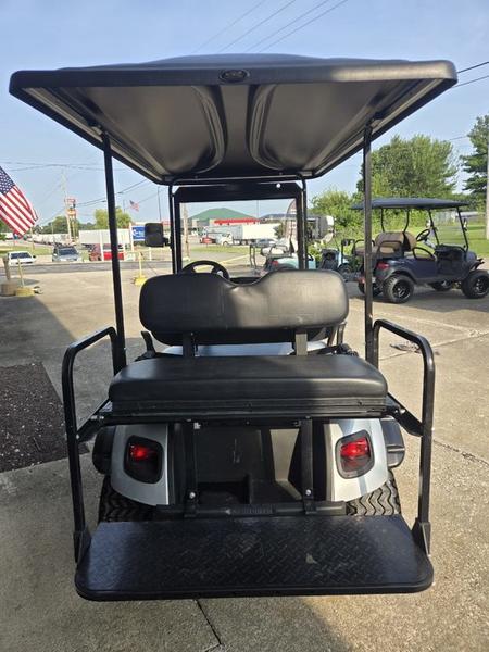 2022 EZGO Valor photo 3