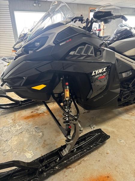 Linx Rave Chasis 2026 Lynx® Rave RE 850 E-TEC Turbo R_10.25in_Silver | Ball Equipment