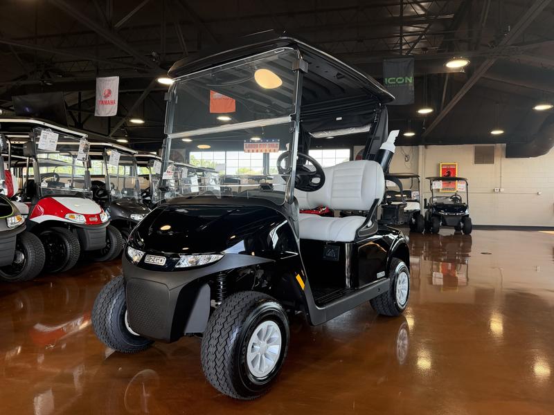 2027 EZGO RXV photo 3