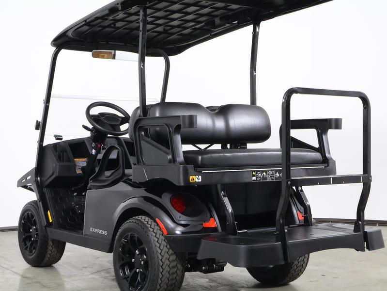 2027 EZGO Express photo 7