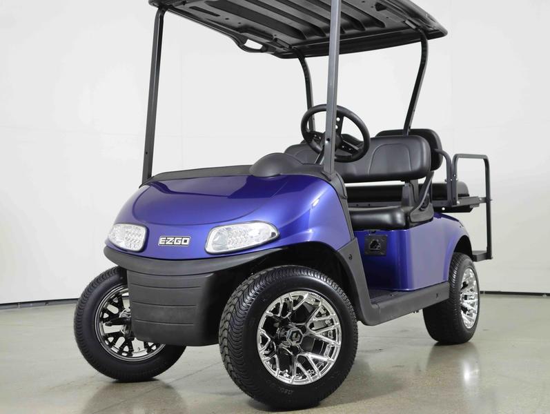 2021 EZGO RXV