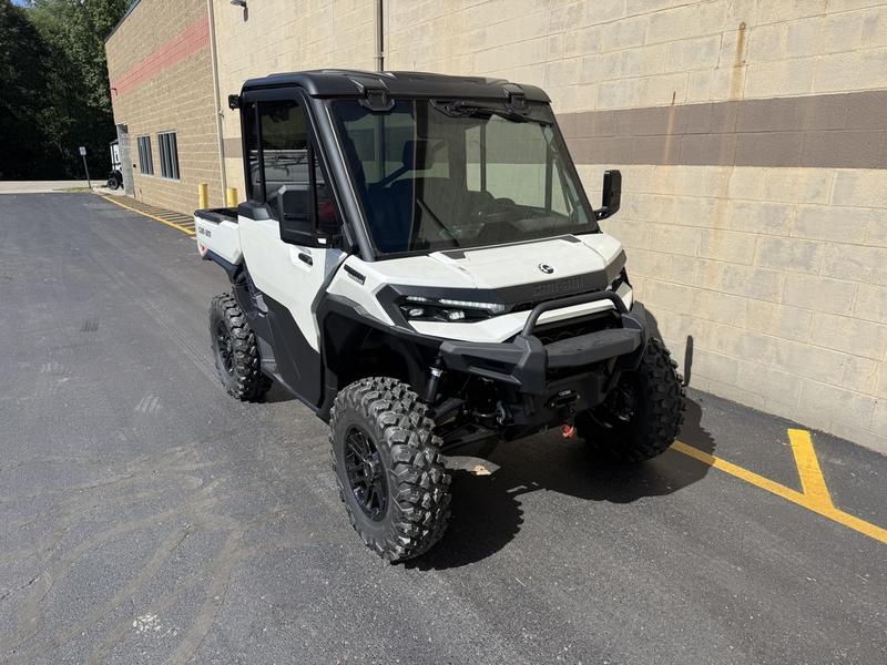 2027 Can-Am® Defender Limited HD11 40618 | C & C Sports