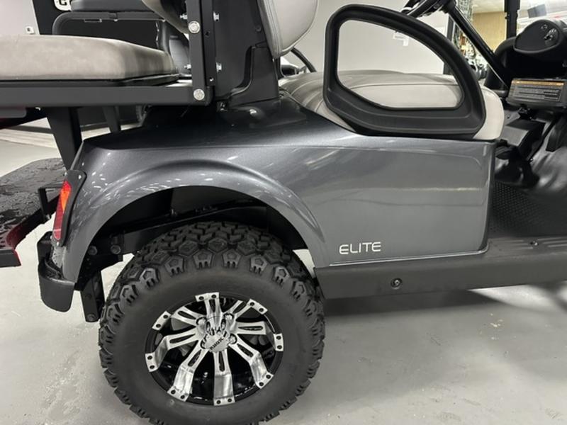 2023 EZGO Freedom photo 8