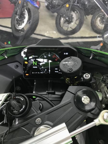 2026 Kawasaki Ninja® ZX™-10R | Iron Horse Motorcycles