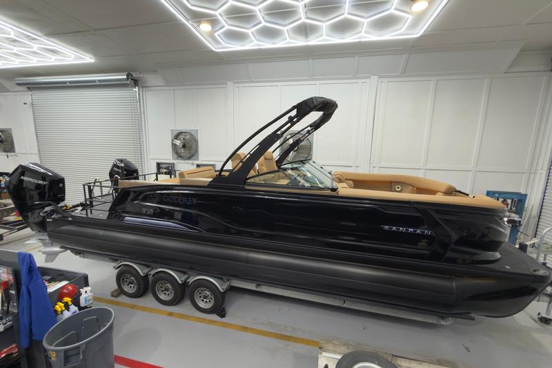 2027 Godfrey Sanpan 27' Twin Flip Lounge Windshield Tritoon - 2700