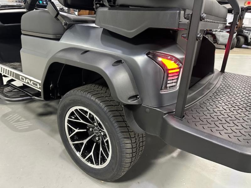 2027 Dach Vehicles photo 4