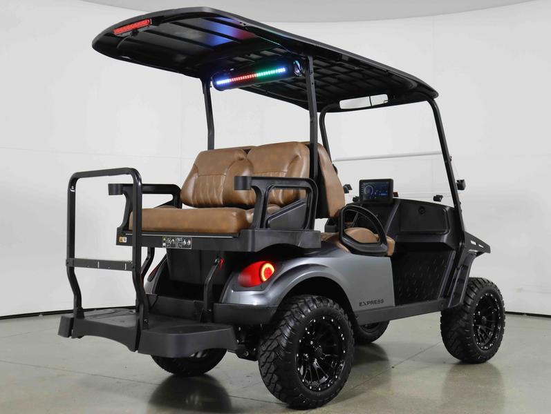 2027 EZGO Express photo 6