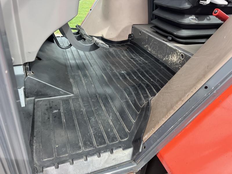 Kubota M95XDTCC used for sale - photo 8