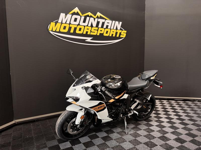 2026 Kawasaki Ninja® ZX™-6R ABS | Mountain Motorsports