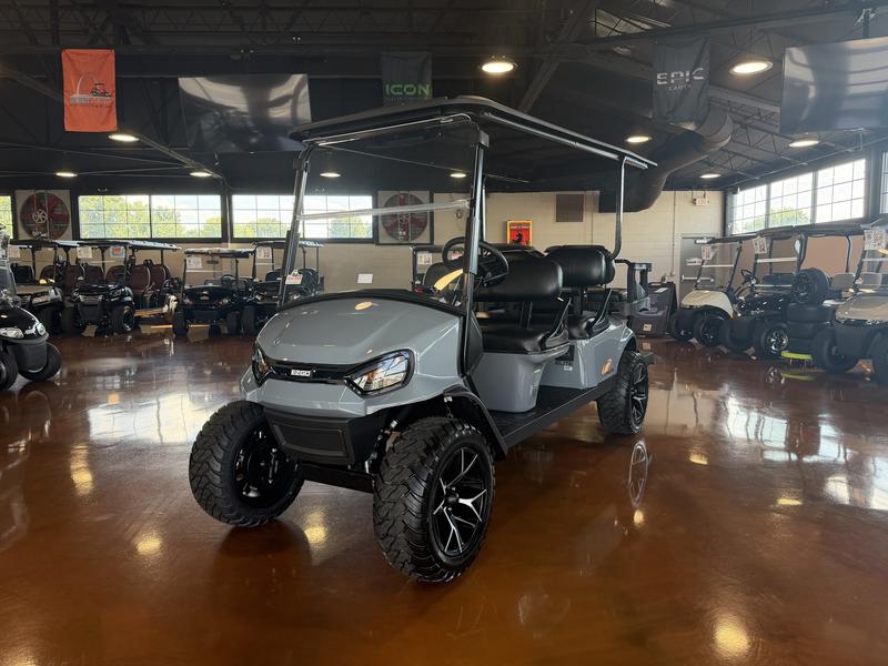 2027 EZGO Express photo 4