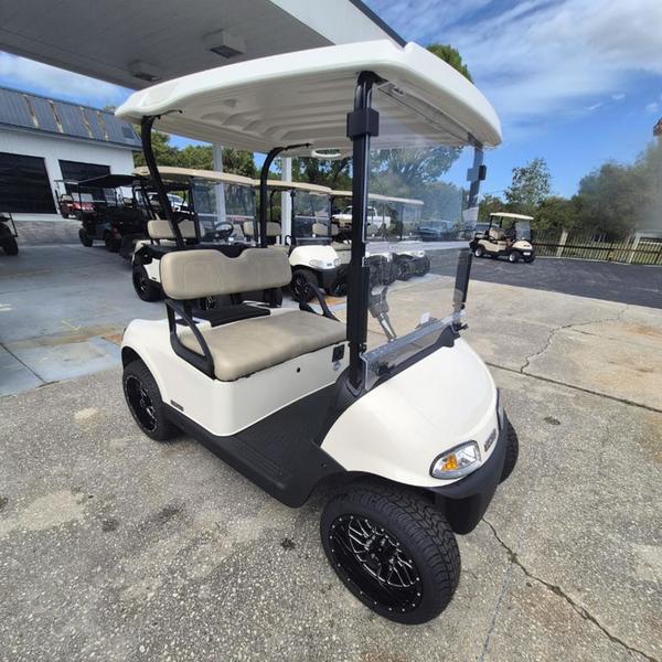 2020 EZGO Remanufactured photo 2