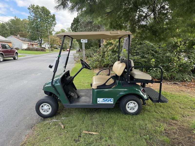 2014 EZGO TXT photo 4