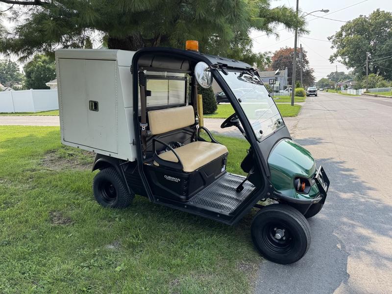 2021 Cushman Hauler photo 3