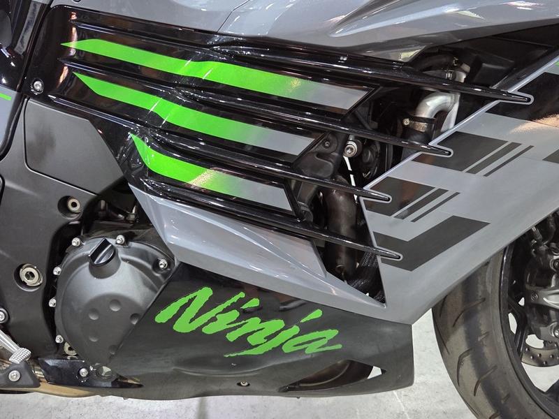 2021 Kawasaki Ninja® ZX™-14R ABS | Mountain Motorsports