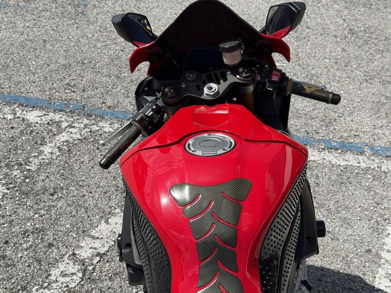 2015 Yamaha YZF-R1 | Moramoto